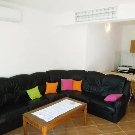 Katica * Rogoznica (Sibenik-Knin)